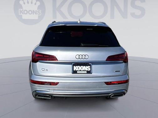 2022 Audi Q5 45 S line Premium Plus