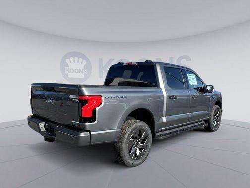 2024 Ford F-150 Lightning XLT
