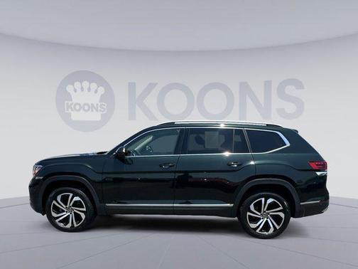 Racing Green Metallic 2021 Volkswagen Atlas 3.6L SEL Premium