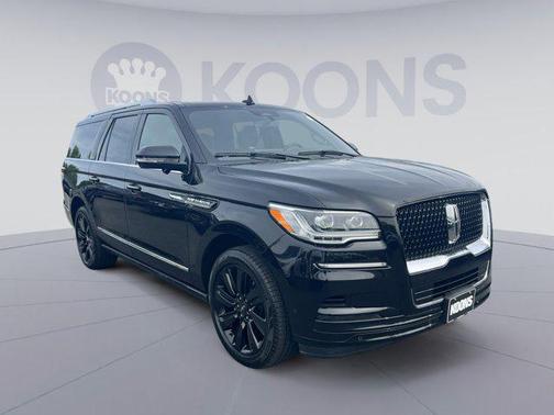 INFINITE BLACK 2022 Lincoln Navigator Reserve