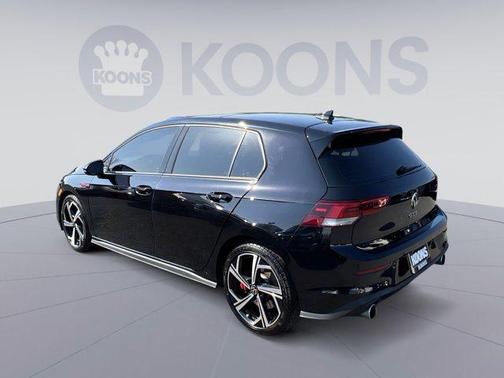 2024 Volkswagen Golf GTI 2.0T SE DSG