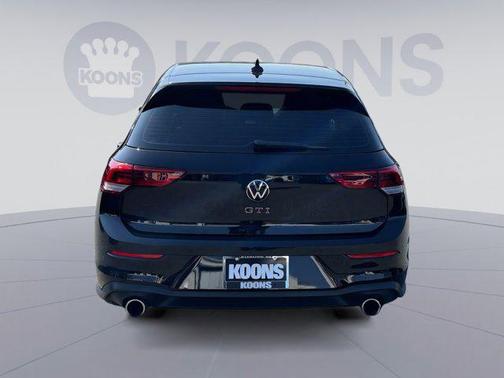 2024 Volkswagen Golf GTI 2.0T SE DSG