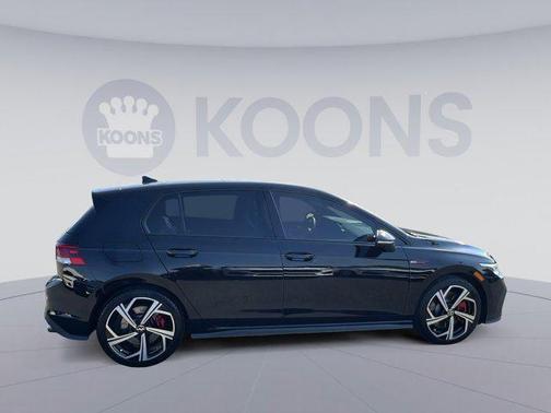 2024 Volkswagen Golf GTI 2.0T SE DSG