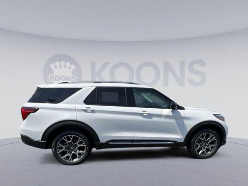 2025 Ford Explorer Platinum