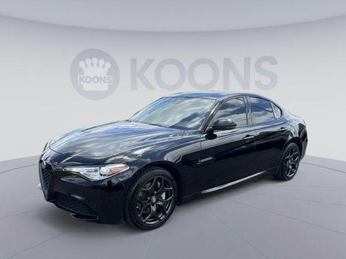 2021 Alfa Romeo Giulia Base