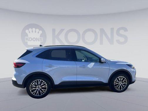 2025 Ford Escape PHEV Base