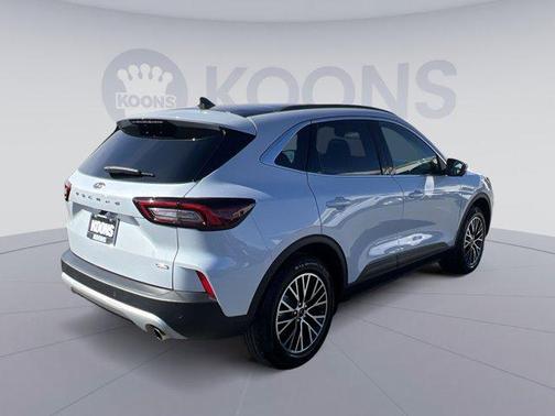 2025 Ford Escape PHEV Base