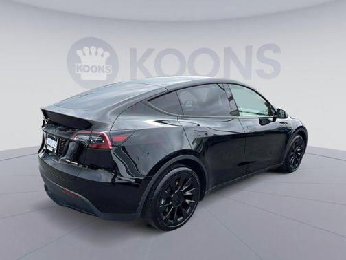 2023 Tesla Model Y Long Range Dual Motor All-Wheel Drive