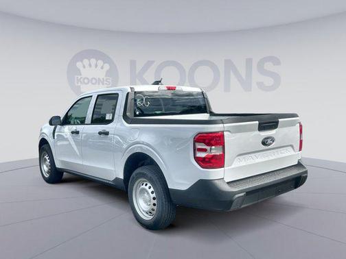 OXFORD WHITE 2026 Ford Maverick XL