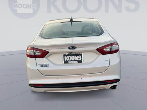2016 Ford Fusion Energi SE Luxury