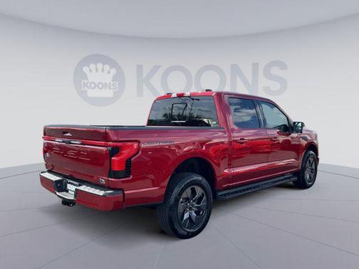 2025 Ford F-150 Lightning LARIAT