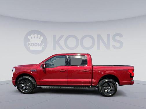 2025 Ford F-150 Lightning LARIAT