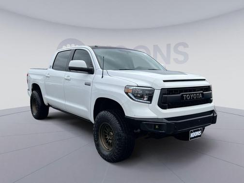 Super White 2014 Toyota Tundra Platinum