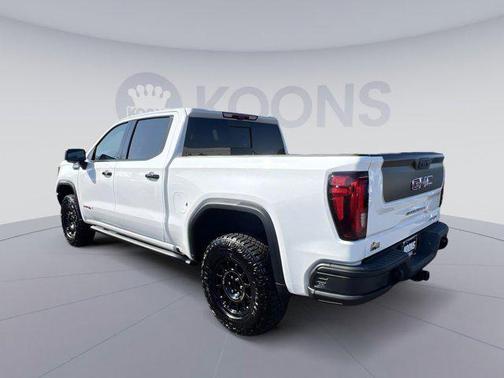 2025 GMC Sierra 1500 AT4X