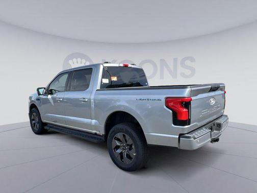 2025 Ford F-150 Lightning Flash