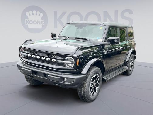 SHADOW BLACK 2026 Ford Bronco Outer Banks