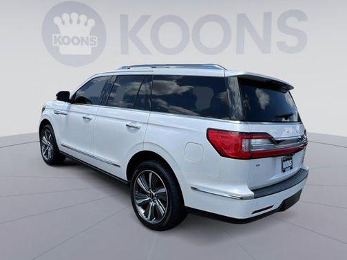 2019 Lincoln Navigator Select
