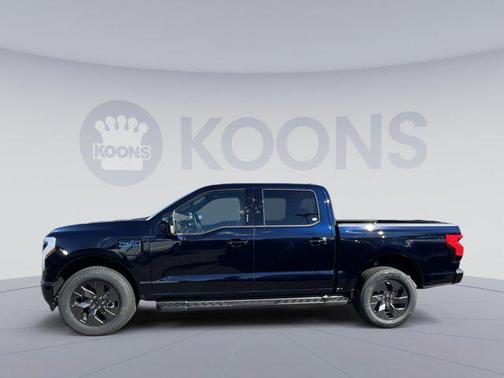 2025 Ford F-150 Lightning LARIAT