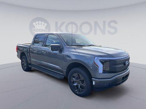 2025 Ford F-150 Lightning Flash