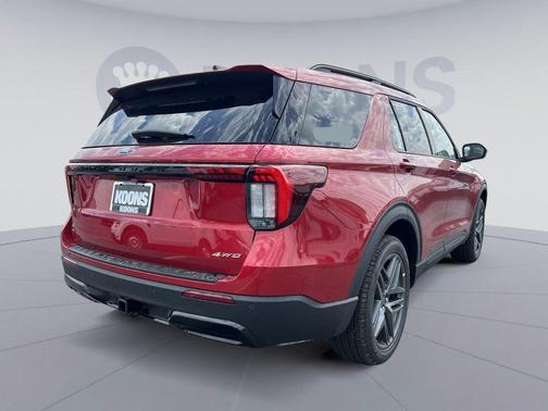 RAPID RED MET TINTED CC 2026 Ford Explorer ST-Line