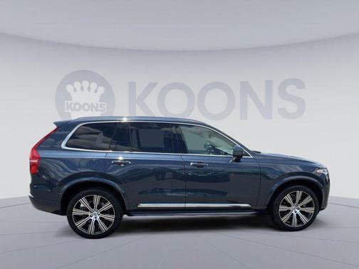 2022 Volvo XC90 T6 Inscription