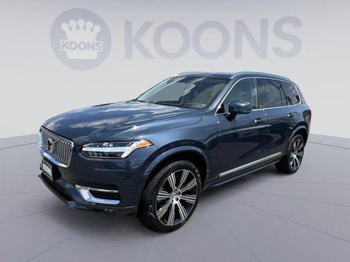 2022 Volvo XC90 T6 Inscription