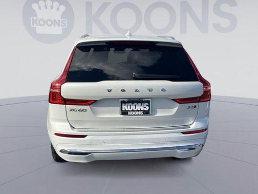 2022 Volvo XC60 B5 Inscription