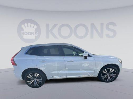 2022 Volvo XC60 B5 Inscription