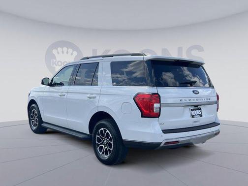 OXFORD WHITE 2024 Ford Expedition XLT