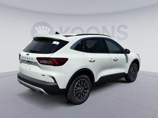 2025 Ford Escape SE