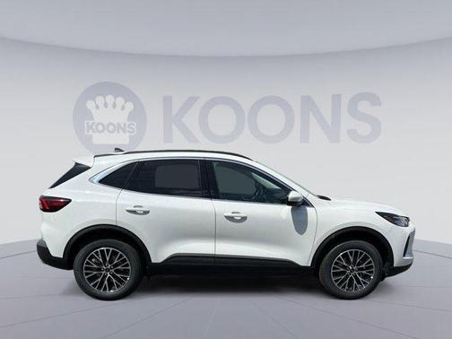 2025 Ford Escape SE