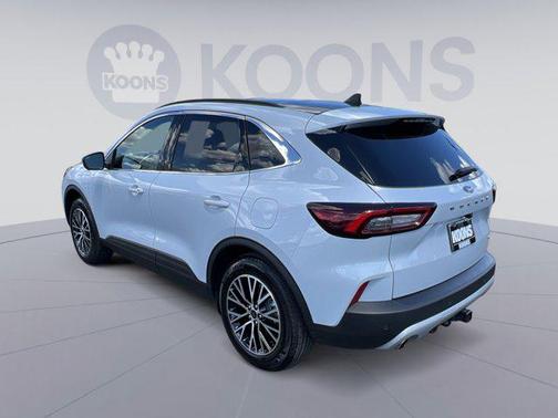 2025 Ford Escape PHEV SE