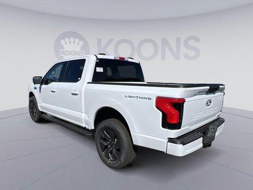 2025 Ford F-150 Lightning Flash