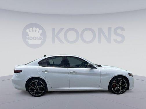 2022 Alfa Romeo Giulia Veloce