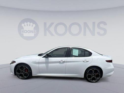 2022 Alfa Romeo Giulia Veloce