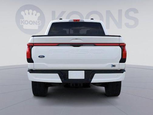 2025 Ford F-150 Lightning LARIAT