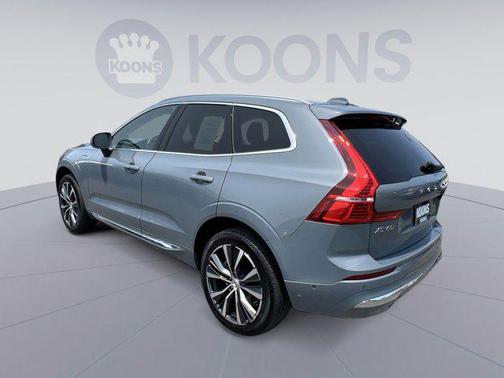 2022 Volvo XC60 Recharge Plug-In Hybrid T8 Inscription Expression