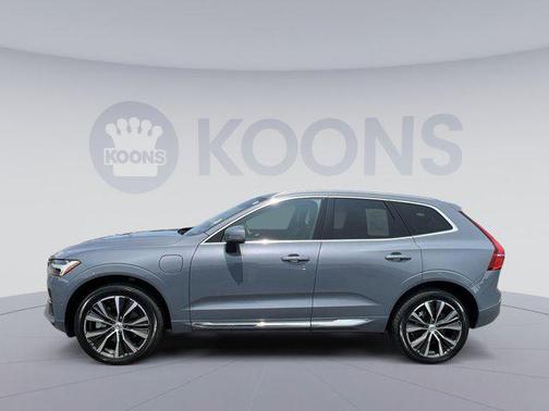 2022 Volvo XC60 Recharge Plug-In Hybrid T8 Inscription Expression