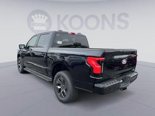 2025 Ford F-150 Lightning Flash