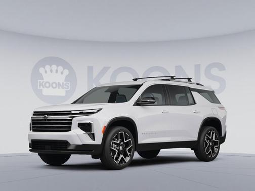 Iridescent Pearl Tricoat 2025 Chevrolet Traverse High Country