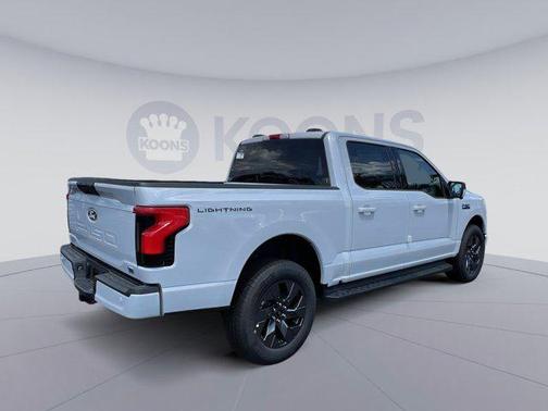 2025 Ford F-150 Lightning Flash
