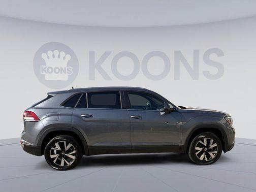 2022 Volkswagen Atlas Cross Sport 2.0T SE