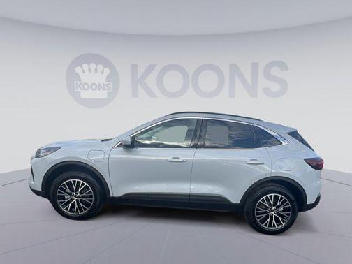 2025 Ford Escape PHEV SE