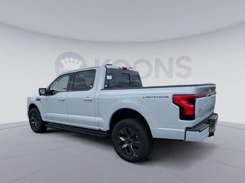 2025 Ford F-150 Lightning LARIAT