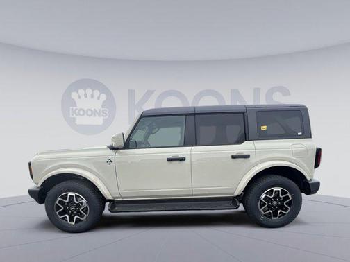 DESERT SAND 2026 Ford Bronco Outer Banks