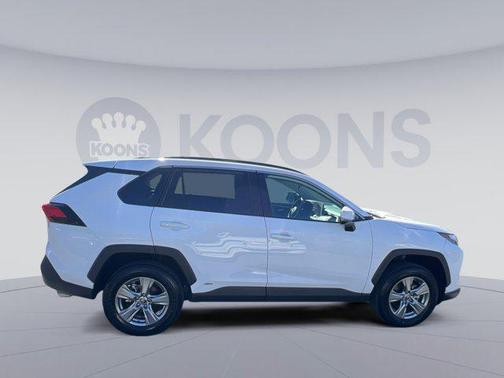 2024 Toyota RAV4 Hybrid XLE