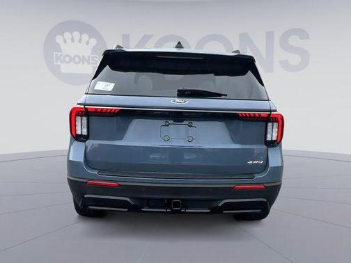 2025 Ford Explorer ST-Line