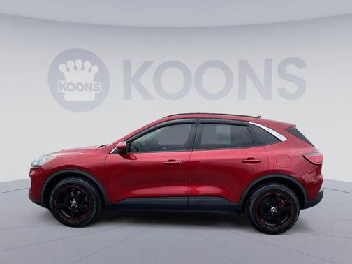 2021 Ford Escape SE