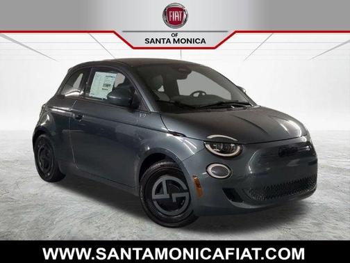 Green Metallic 2025 FIAT 500e Base