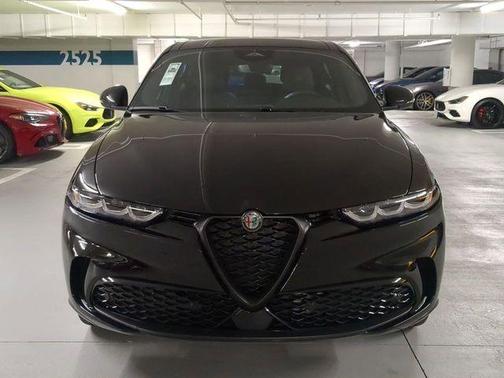 Alfa Black 2025 Alfa Romeo Tonale Base